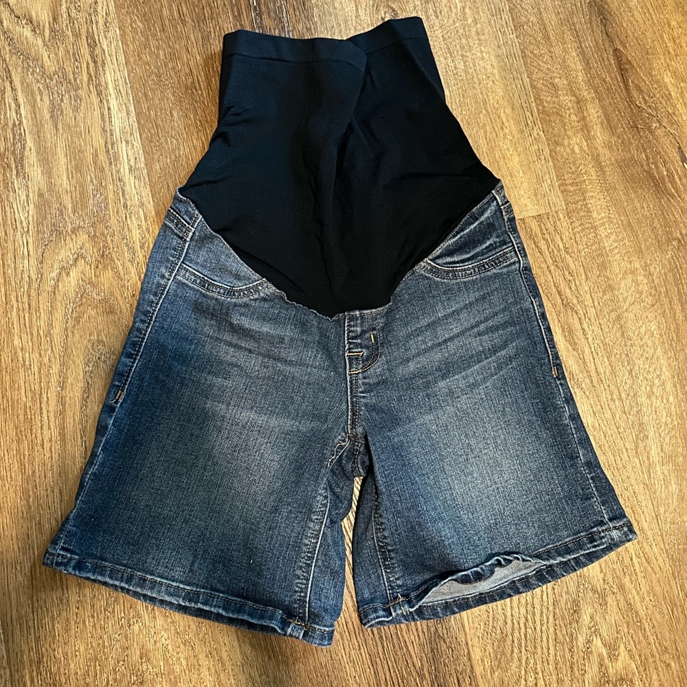 1822 Maternity Shorts